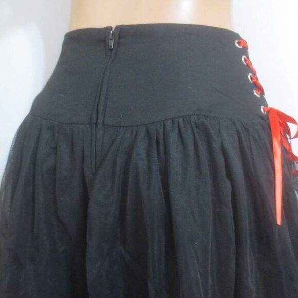 Hot Topic Black & Red Side Lace-Up Skirt - Picture 5 of 7